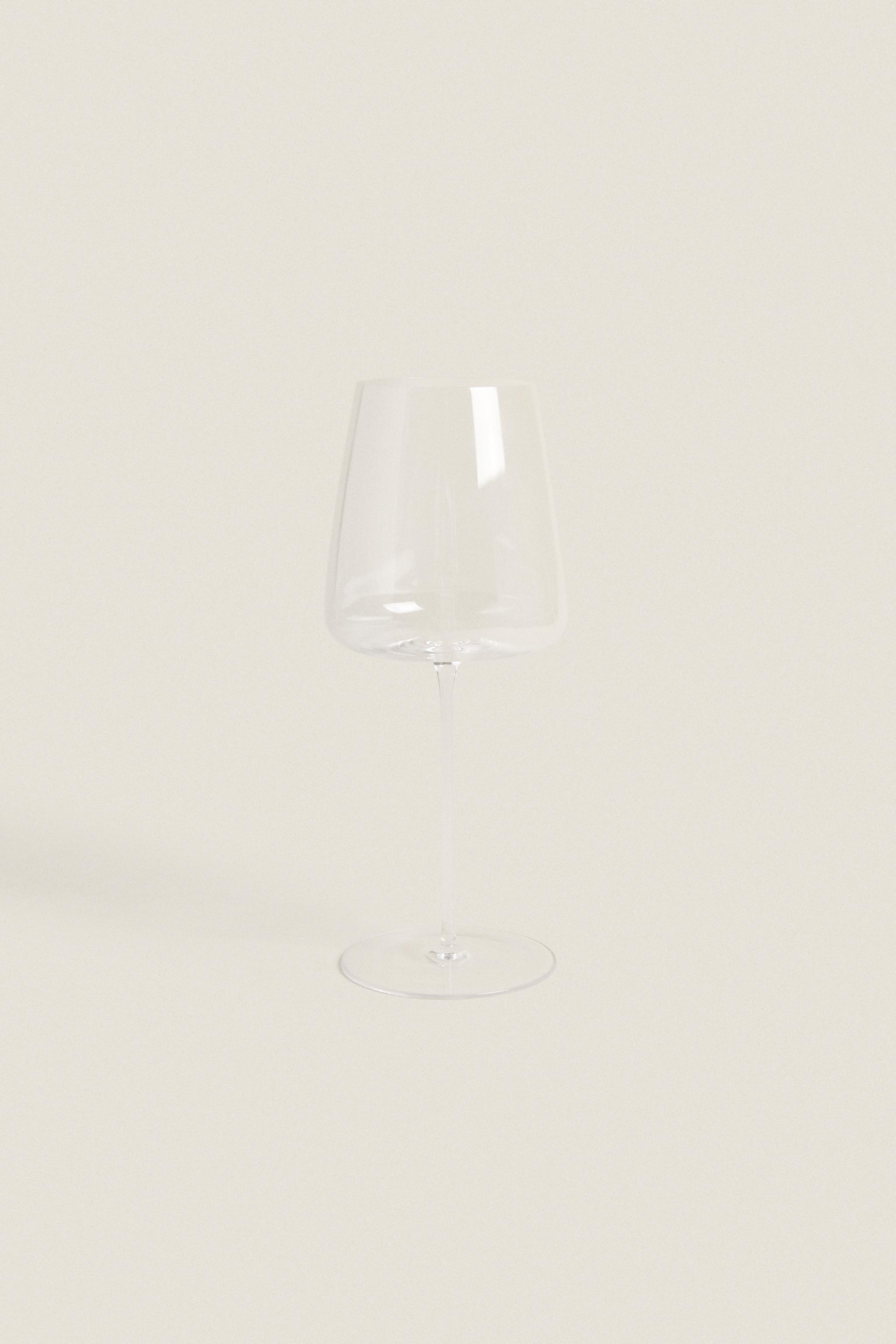 ULTRA LIGHTWEIGHT GLASS WINE GLASS